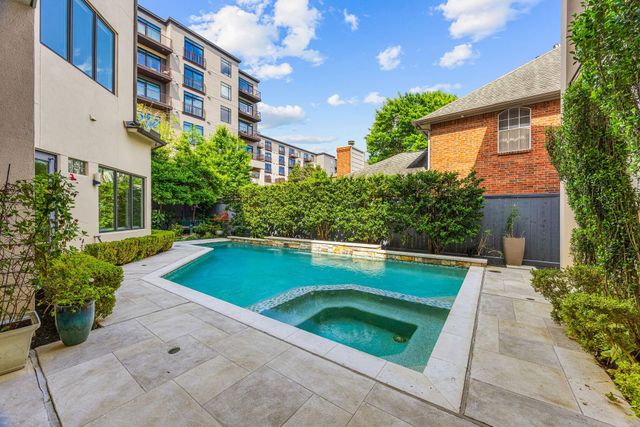 1942 W Clay Street, Houston, TX 77019