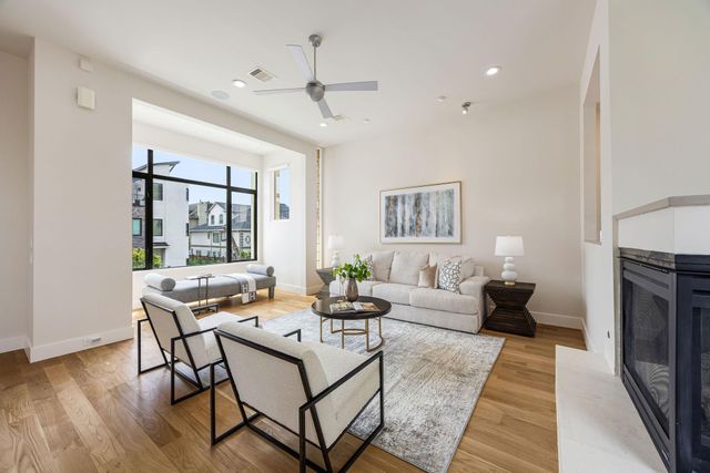 1942 W Clay Street, Houston, TX 77019