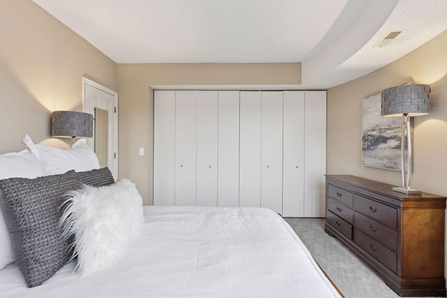 3151 Dean Court B703, Minneapolis, MN 55416
