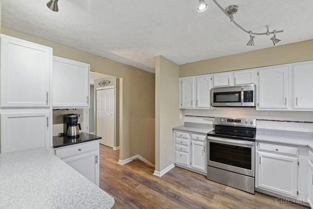 5276 Chateau Way, Fairfield, OH 45014