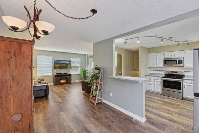 5276 Chateau Way, Fairfield, OH 45014