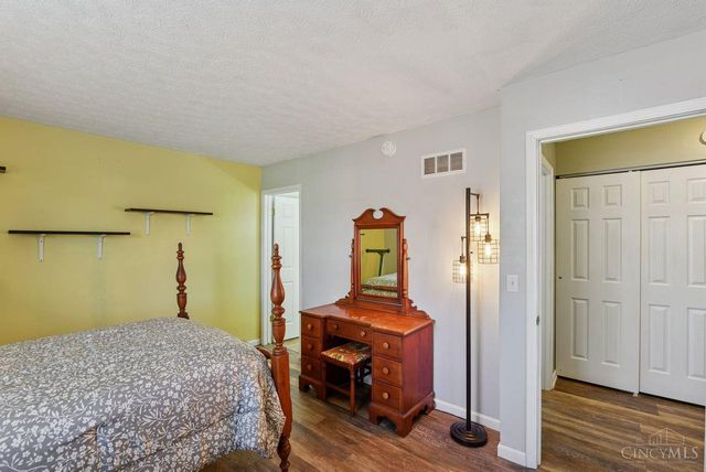 5276 Chateau Way, Fairfield, OH 45014