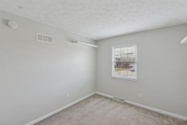 5276 Chateau Way, Fairfield, OH 45014