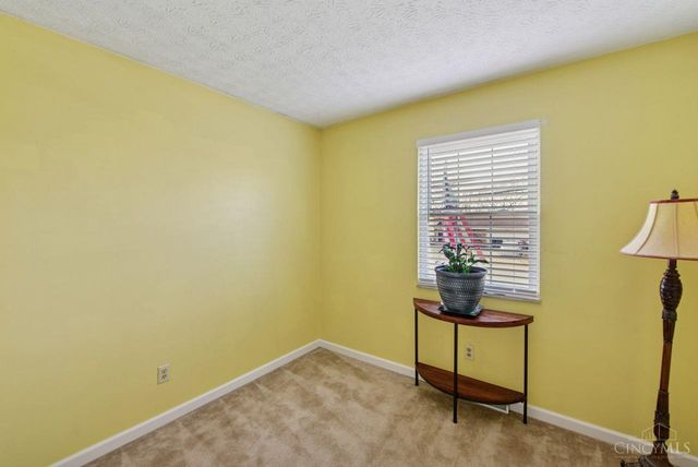 5276 Chateau Way, Fairfield, OH 45014