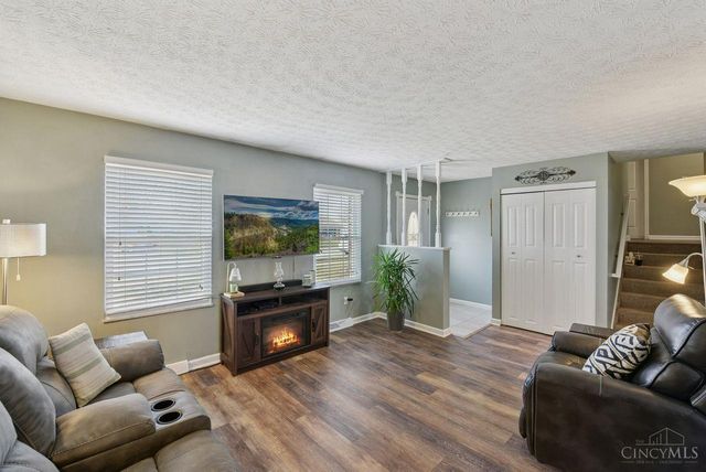 5276 Chateau Way, Fairfield, OH 45014