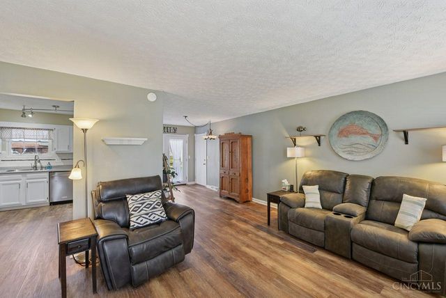 5276 Chateau Way, Fairfield, OH 45014