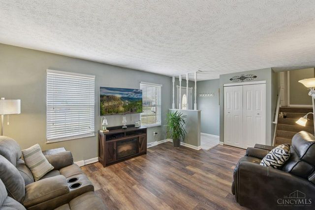 5276 Chateau Way, Fairfield, OH 45014