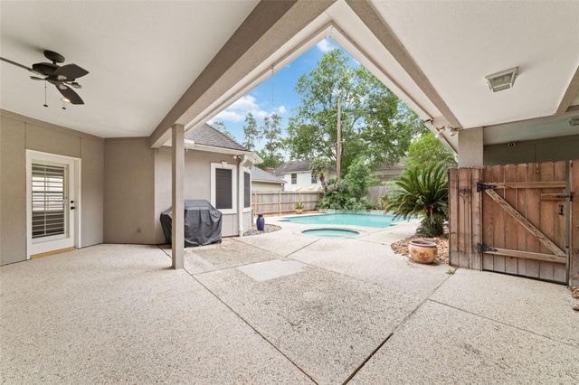 12155 Auburn Hills Drive, Tomball, TX 77377