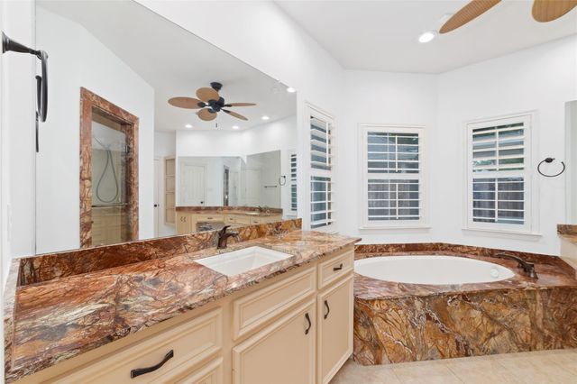 12155 Auburn Hills Drive, Tomball, TX 77377