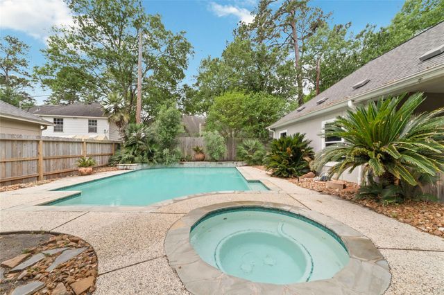 12155 Auburn Hills Drive, Tomball, TX 77377