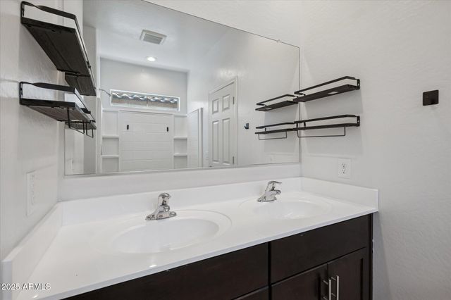 10833 W CHIPMAN Road, Tolleson, AZ 85353