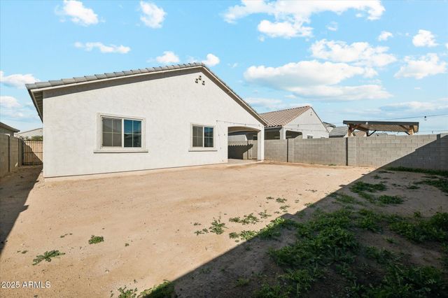 10833 W CHIPMAN Road, Tolleson, AZ 85353