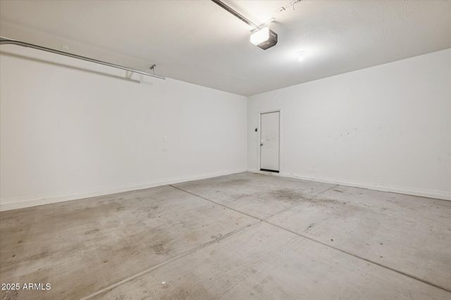 10833 W CHIPMAN Road, Tolleson, AZ 85353