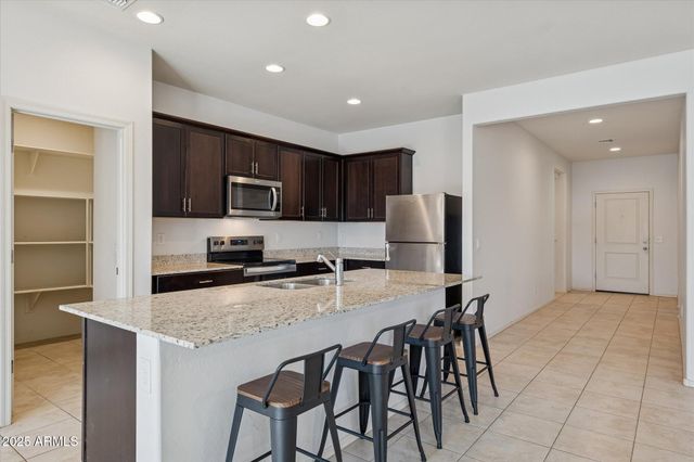 10833 W CHIPMAN Road, Tolleson, AZ 85353