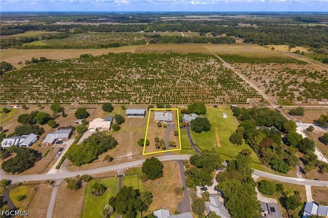 550 Caloosa Estates DR, Labelle, FL 33935