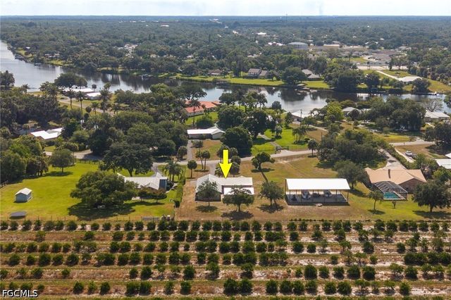 550 Caloosa Estates DR, Labelle, FL 33935
