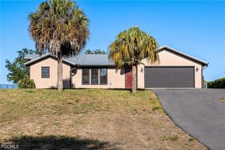 550 Caloosa Estates DR, Labelle, FL 33935