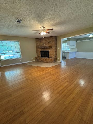 512 E Willow Lane, Princeton, TX 75407