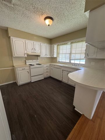 512 E Willow Lane, Princeton, TX 75407