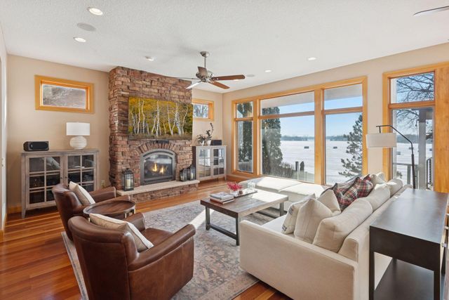 4743 Island View Drive, Mound, MN 55364