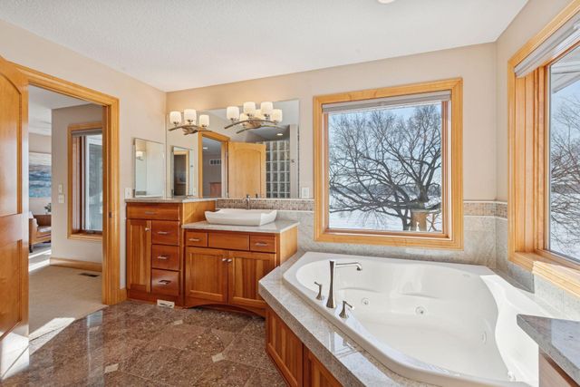 4743 Island View Drive, Mound, MN 55364