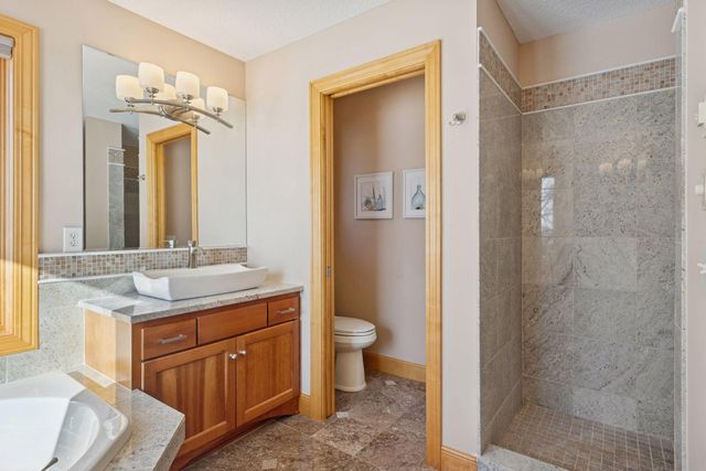 4743 Island View Drive, Mound, MN 55364