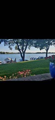 4743 Island View Drive, Mound, MN 55364