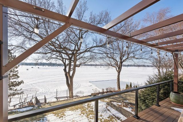 4743 Island View Drive, Mound, MN 55364