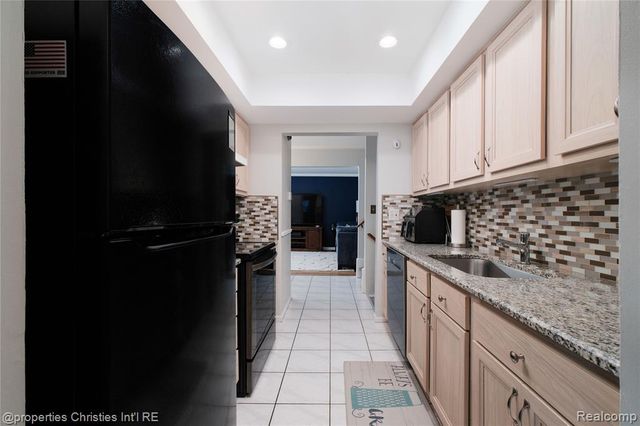 32234 Lancaster Drive, Warren, MI 48088