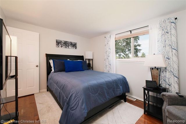 32234 Lancaster Drive, Warren, MI 48088