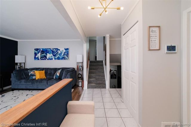 32234 Lancaster Drive, Warren, MI 48088