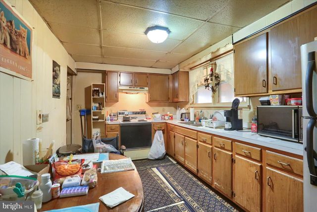 5960 CLOVER RD, Harrisburg, PA 17112