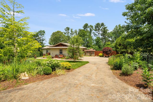 43 Chadwick Wade Drive, Asheville, NC 28804