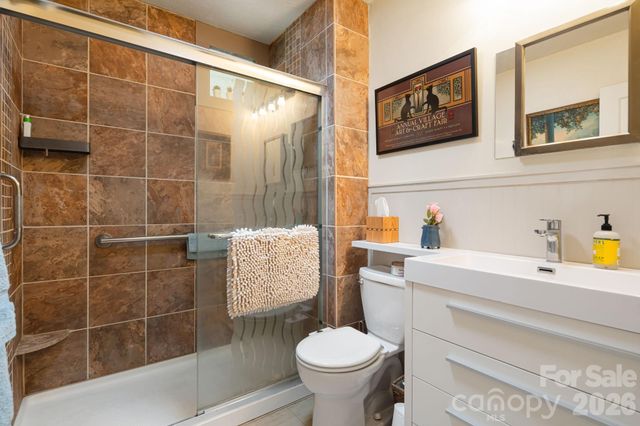 43 Chadwick Wade Drive, Asheville, NC 28804