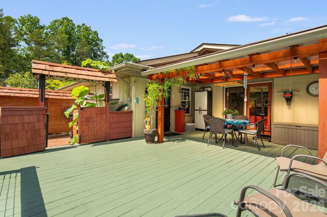 43 Chadwick Wade Drive, Asheville, NC 28804