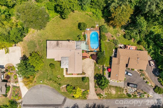43 Chadwick Wade Drive, Asheville, NC 28804