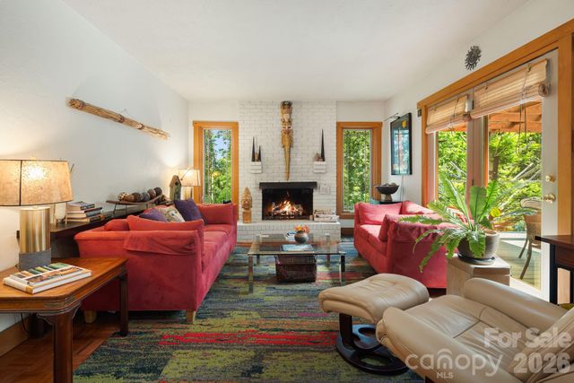 43 Chadwick Wade Drive, Asheville, NC 28804