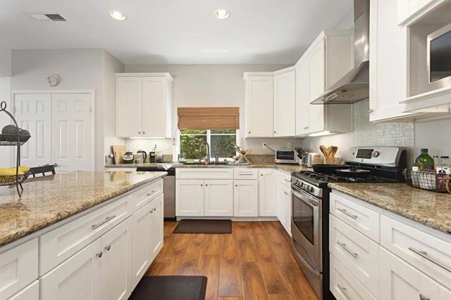 3239 TOOPAL Drive, Oceanside, CA 92058