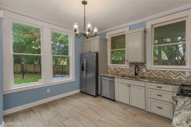 857 Robinson Place, Shreveport, LA 71104
