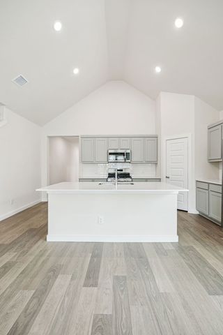10612 Blakely Creek Road, Fort Worth, TX 76126