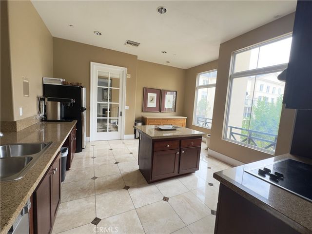 3237 Watermarke, Irvine, CA 92612