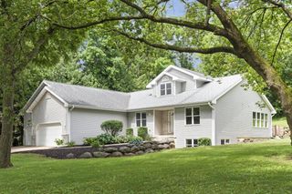 4776 Hilltop Drive, Deforest, WI 53532