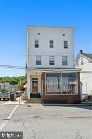 326 W BROAD ST, Tamaqua, PA 18252