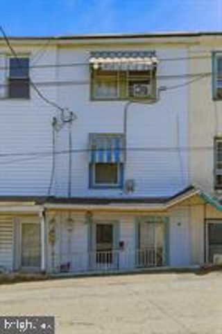 326 W BROAD ST, Tamaqua, PA 18252