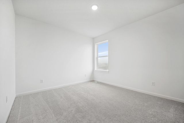 1646 Tyrone Drive, Shakopee, MN 55379