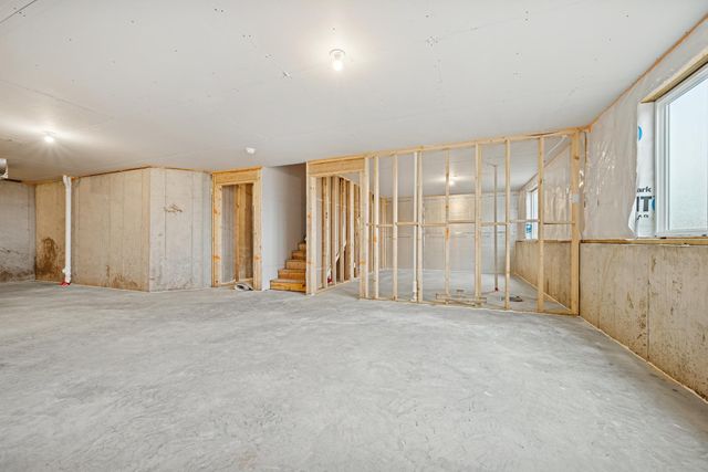 1646 Tyrone Drive, Shakopee, MN 55379