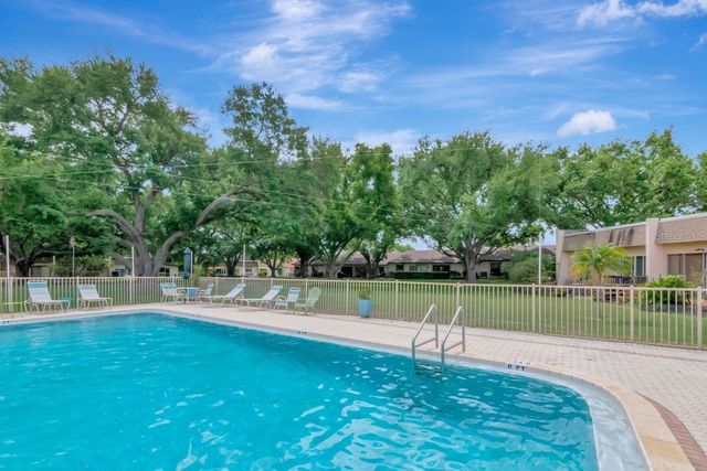 11511 113TH STREET 13F, Largo, FL 33778