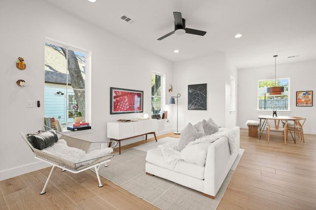 7609 Summervale DR, Austin, TX 78737
