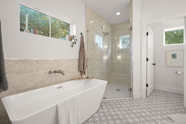7609 Summervale DR, Austin, TX 78737