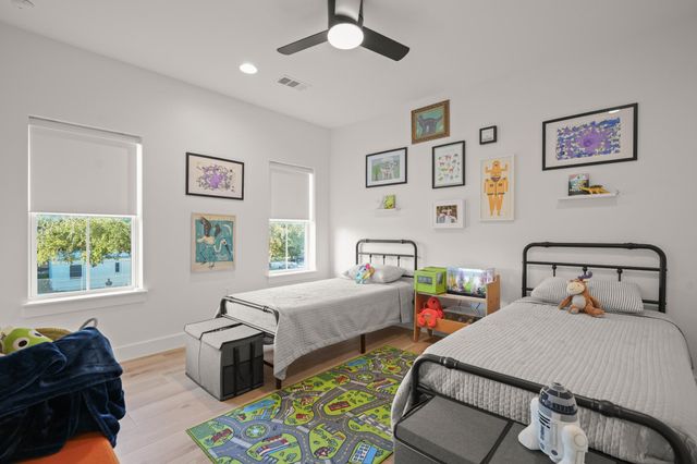 7609 Summervale DR, Austin, TX 78737